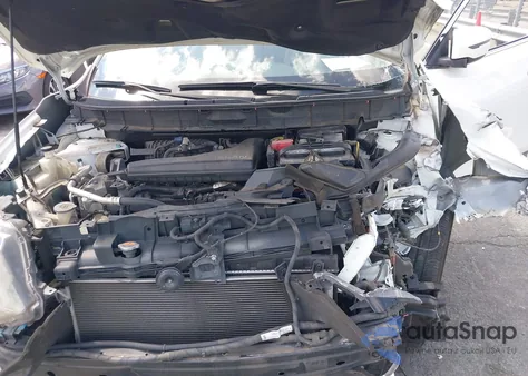 2016 Nissan Rogue Sv z USA, uszkodzony, nr VIN KNMAT2MT6GP656605